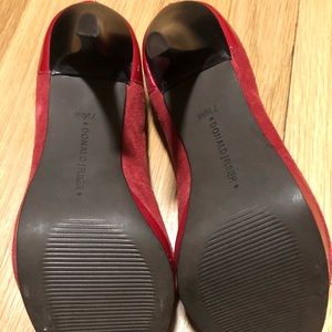 Donald J. Pliner Shoes - NWOB Suede Donald Pliner heels Donald J. Pliner Shoes - NWOB Suede Donald Pliner heels